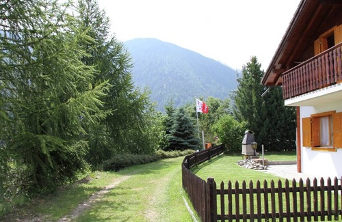 Saclentse Chalet De Esquí | Chalet espacioso cerca de la zona de esquí en Saclenz