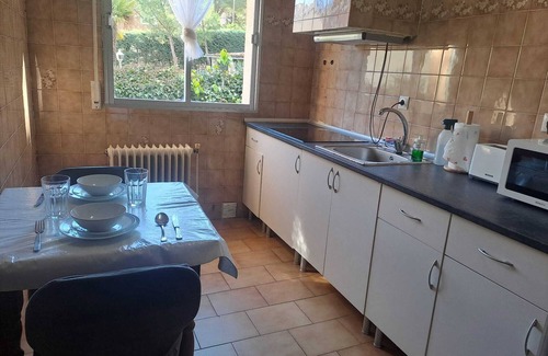 El Casar Chalet De Esquí | Amplio chalet en Madrid para 12 personas