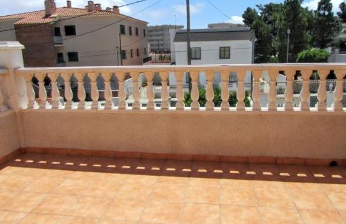Miami Platja Chalet De Esquí | Spacious Chalet with Private Pool in Miami Platja