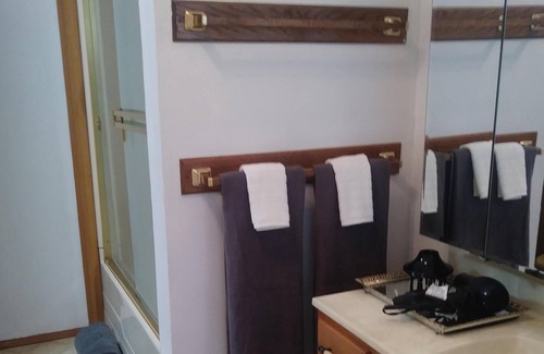 Richmond Annex Casa | Amplio Charmer East Bay Home con capacidad para 11 personas. 寬大 迷你 风格