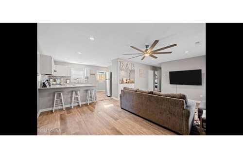 Wilmington Casa | Spacious & Cheerful 4-bed 8 Mins from Beach
