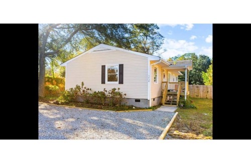 Wilmington Casa | Spacious & Cheerful 4-bed 8 Mins from Beach
