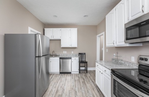 Near Eastside Casa | Amplio y alegre -Family Friendly - 5 minutos del centro