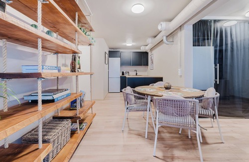 Vesturbær Apartamento | Spacious city center 3-bedroom apartment with WiFi and free parking