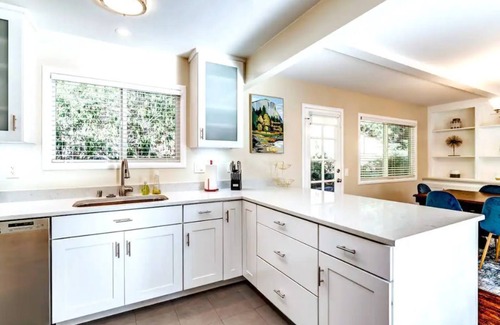 San Rafael Casa | Spacious, Clean, Private Marin Home; 4 bdrm, King Bed, AC