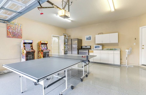 Clovis Casa | Spacious Clovis Vacation Rental w/ Outdoor Oasis!