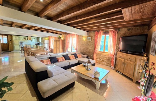Calviac-en-Perigord Cabaña | Gran casa rural cerca de Sarlat con jardín, juegos, barbacoa y más