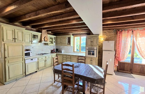 Calviac-en-Perigord Cabaña | Gran casa rural cerca de Sarlat con jardín, juegos, barbacoa y más
