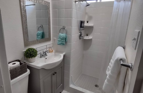 Del Mar Casa | Spacious coastal 5-bedroom home