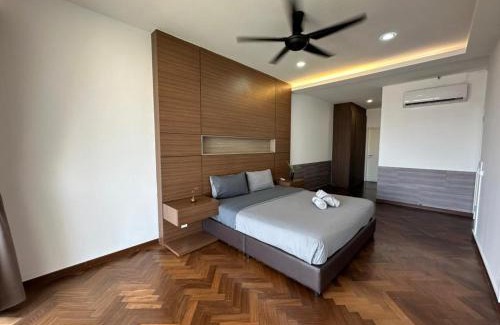 Tanjung Bungah Apartamento | Spacious Comfy 8pax, 3 Bedroom, 2 Car Park, The Landmark