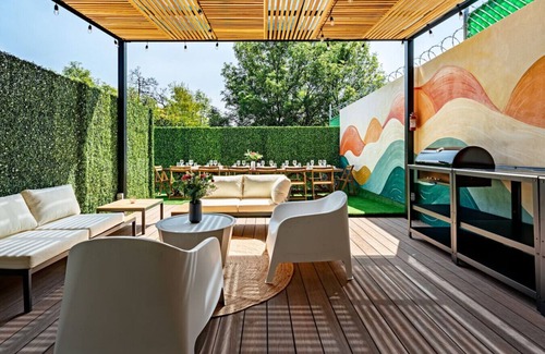 La Condesa Casa | Spacious Condesa Stay, Rooftop Dining, BBQ