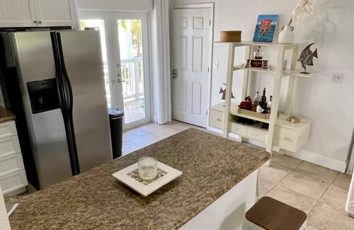 Alice Town Casa | Spacious Condo Bimini Bay Resort, Bahamas, 2Bedrooms /2 Bathrooms, sleeps 8