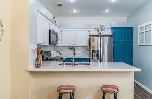 Las Vegas Apartamento | Spacious condo close to the Strip on Tropicana avenue