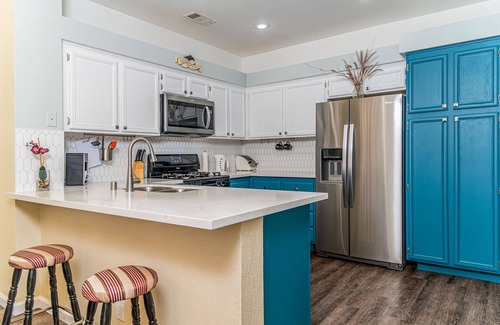 Las Vegas Apartamento | Spacious condo close to the Strip on Tropicana avenue