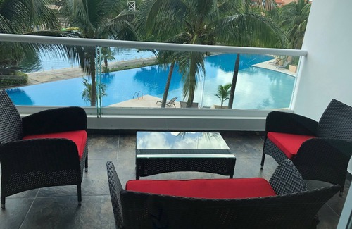 Puerto Aventuras Condominio | Amplio condominio con impresionantes vistas al mar