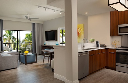Four Corners Condominio | Condominio espacioso + parque acuático en el lugar | Shuttle a Disney World