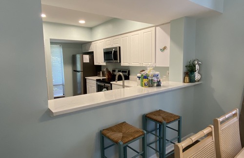 Holmes Beach Condominio | Spacious Condo on the Beach