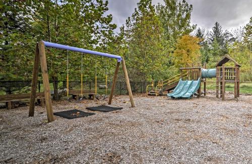 Vernon Apartamento | Spacious Condo with View Less Than 1 Mi to Mtn Creek Resort!