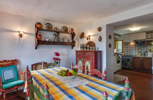 Crespano del Grappa Casa | Spacious Cottage in Veneto