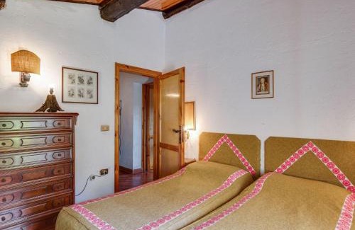 Crespano del Grappa Casa | Spacious Cottage in Veneto