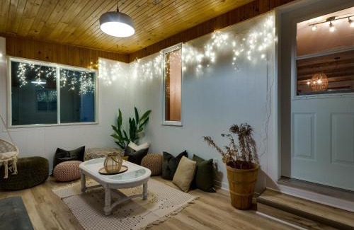 La Macaza Casa | Spacious cottage in forest with spa