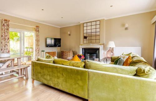 Bradford-on-Avon Apartamento | Spacious Country Cottage Sleeps 7 Near Bath Fire Pit Dog Friendly