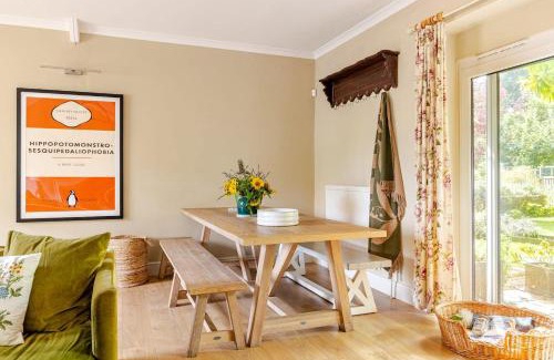 Bradford-on-Avon Apartamento | Spacious Country Cottage Sleeps 7 Near Bath Fire Pit Dog Friendly