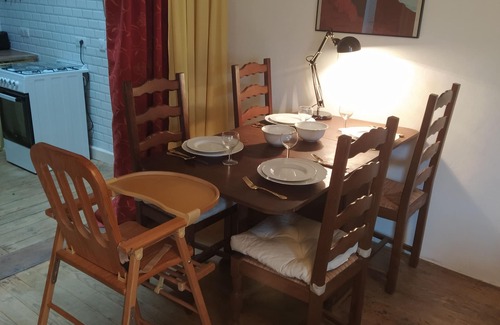 Yviers Casa | Spacious country gite sleeps 2 or 4 near Chalais - ideal for wedding guests