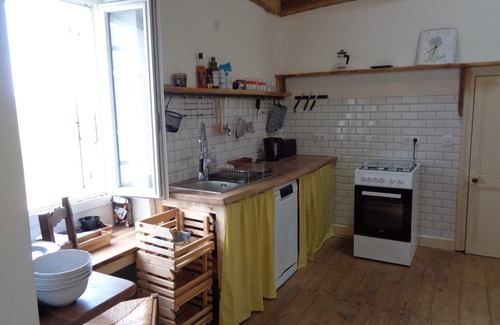 Yviers Casa | Spacious country gite sleeps 2 or 4 near Chalais - ideal for wedding guests