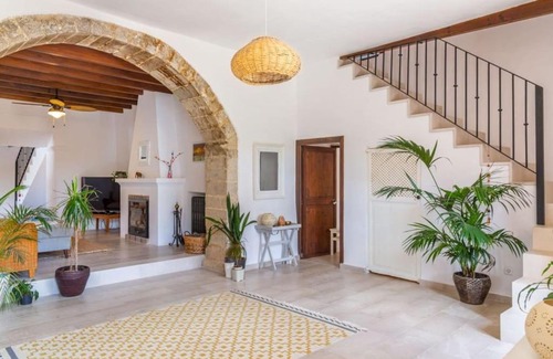 Alaro Casa | Spacious country home in Alaro