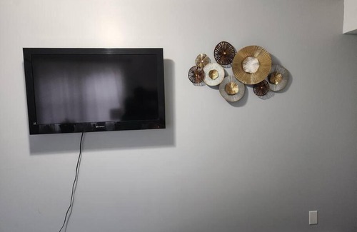 Weequahic Apartamento | Spacious Cozy 2 Bedroom - Near EWR/NYC/OUTLET MALL