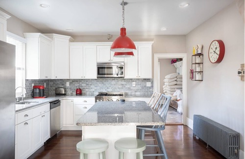Mongaup Valley Casa | Spacious, Cozy Catskills Getaway, Family Friendly with Hot Tub