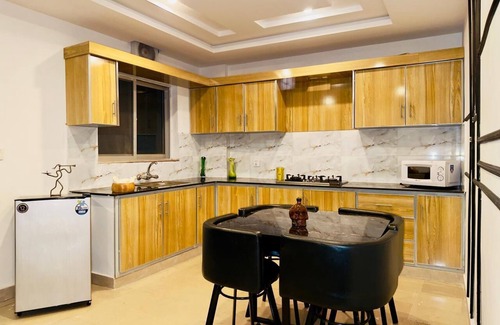 Bahria Town Apartamento | Spacious ,cozy modern elegant