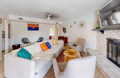 Raskin Estates Casa | Spacious desert charmer with pool & yard, open layout - dog-friendly
