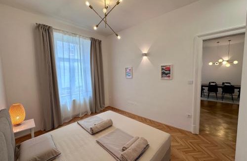 Maribor Apartamento | Spacious Designer Apartment in heart of the town