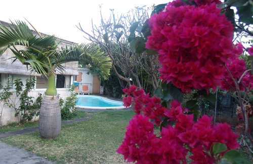Saint-Louis Casa | Casa de familia Kaz espaciosa, independiente, jardín tropical, piscina.