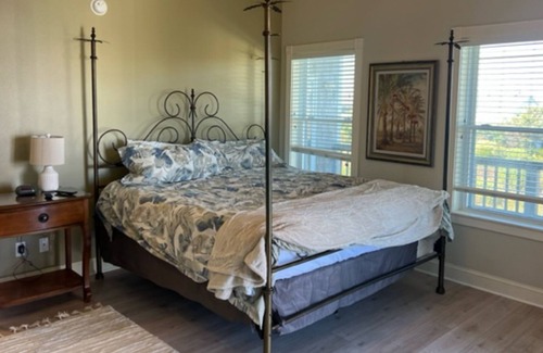 Waves Casa | Spacious dog-friendly home with pool, balcony, fireplace, grill, & luggage lift