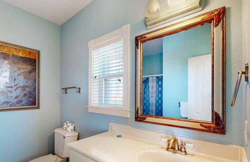 Waves Casa | Spacious dog-friendly home with pool, balcony, fireplace, grill, & luggage lift