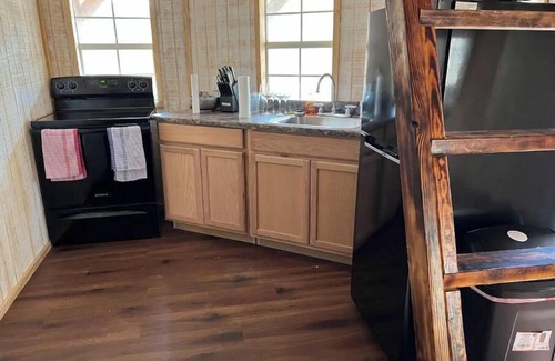 Kirby Casa | Spacious Double Loft Cabin Near Lake Greeson Pet-Friendly– Sleeps 8