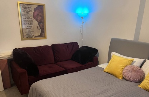 College Park and Old Oak Apartamento | Spacious Double Room in a quiet place