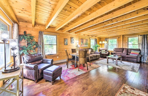 Gouldsboro Cabina | Spacious Down East Cabin w/ Deck + Views!
