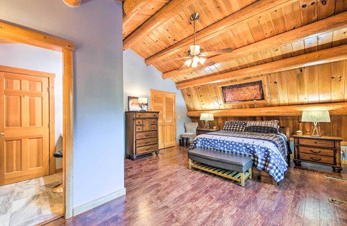 Gouldsboro Cabina | Spacious Down East Cabin w/ Deck + Views!