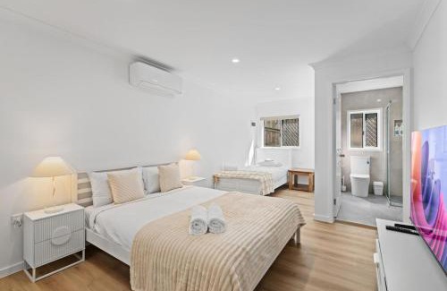 Herston Casa | Spacious Dual Retreat Balcony near RBWH and CBD
