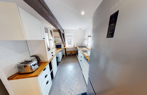Petite-France Apartamento | spacious duplex near petite france up to 4