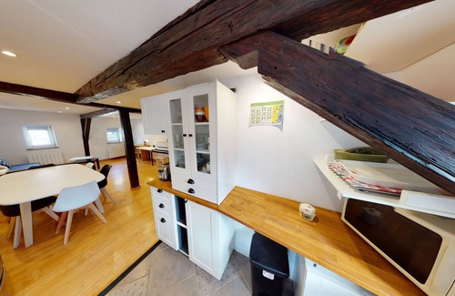 Petite-France Apartamento | spacious duplex near petite france up to 4
