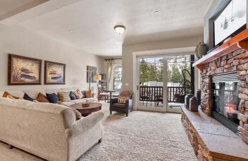 Kirkwood Casa | Spacious Elegance-Kirkwood-Timber Ridge 3 Bedroom residence