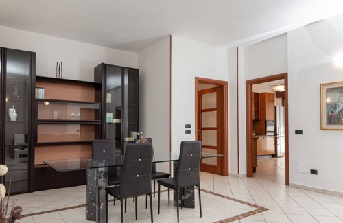 Limito Apartamento | Spacious Exclusive Apartment