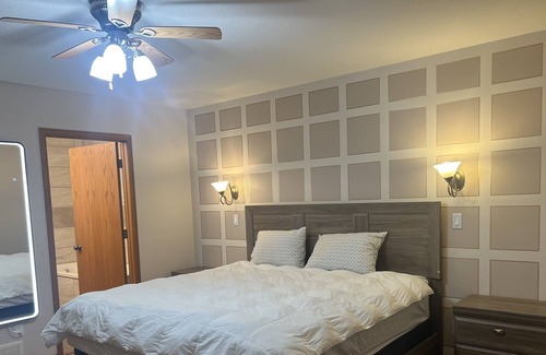 Northwest Edmonton Casa | Spacious Executive Home 4BR 3BA Fully Equipped