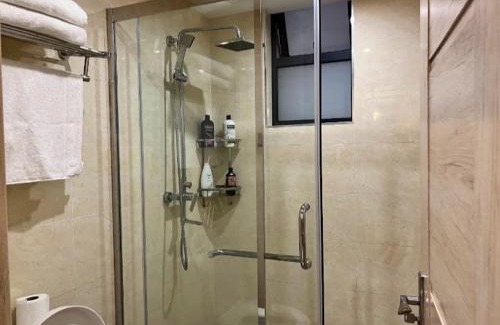 Thompson Estate Apartamento | spacious executive two bedroom apartments with breathtaking city views swimming pool ,well equipped gym ,child playground and ample parking space