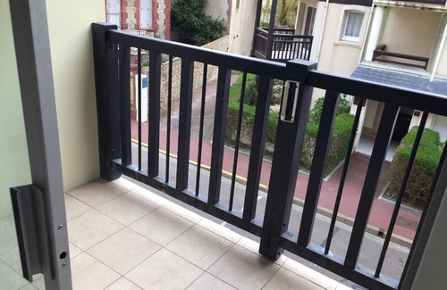 Villers-sur-Mer Apartamento | Amplio estudio familiar - Villers-sur-Mer, cerca de la playa, balcón, cocina completa y parking privado